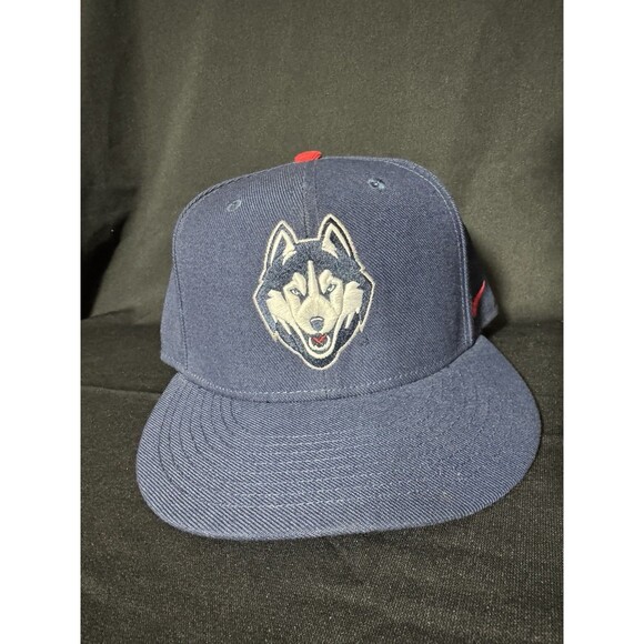 UConn Huskies Nike True Men's Wolf Navy Blue Hat EUC University Of Connecticut - Picture 3 of 6